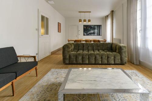 Gannat House | Grande Maison République - Maison design et climatisée en centre ville