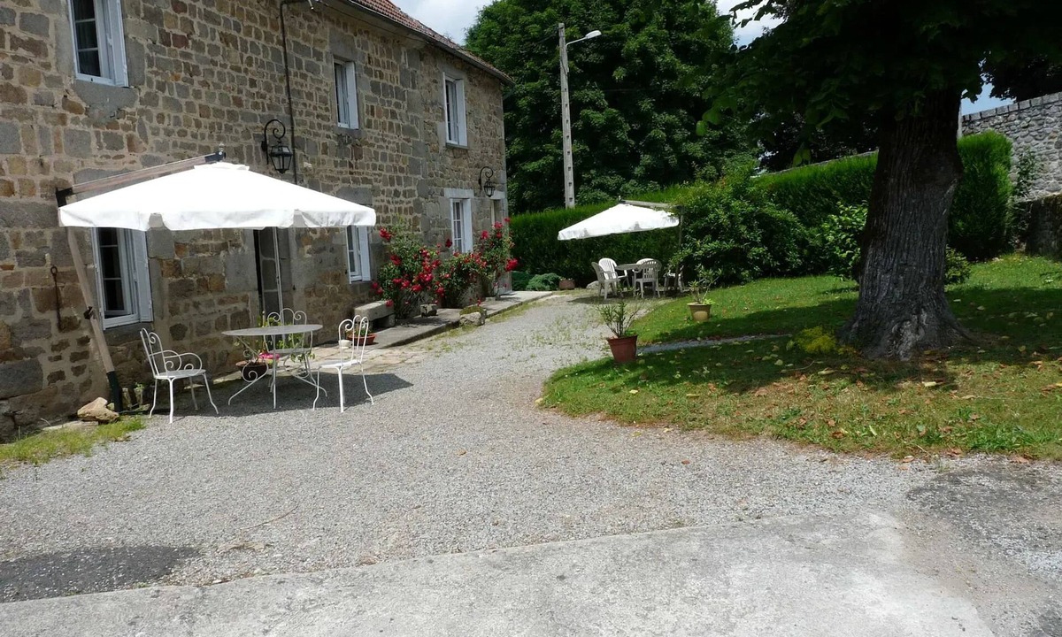 Saint-Avit-de-Tardes House | Homerez - House in Saint-Avit-de-Tardes