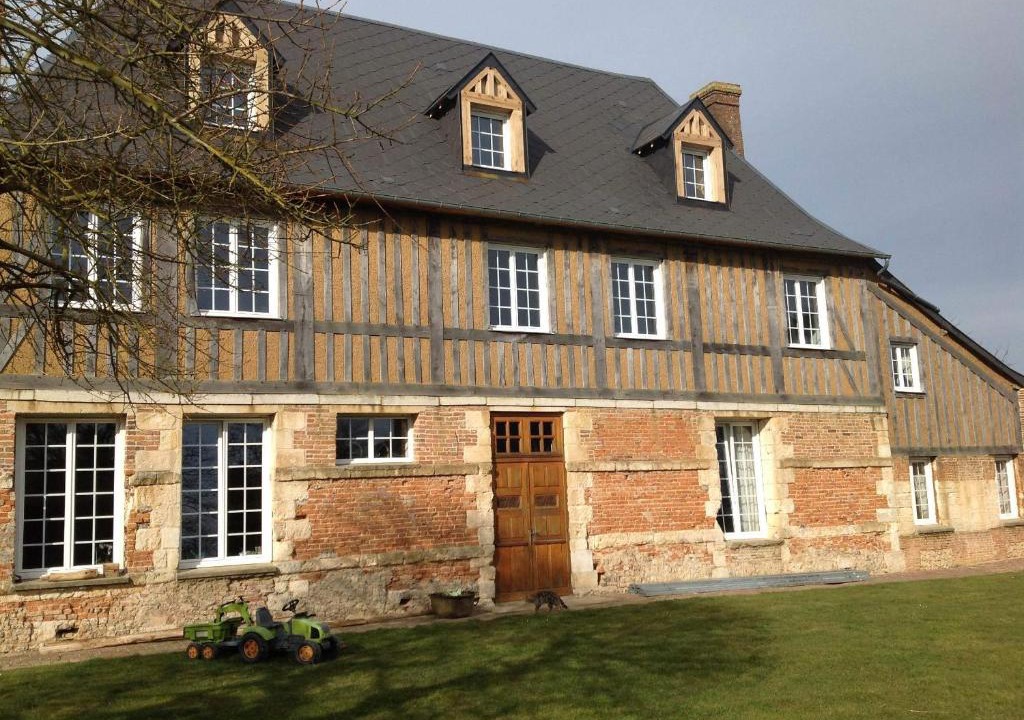 Amfreville-la-Campagne House | Le Saint Aubin- Maison d hôtes dans ce monastère du 16 siècle