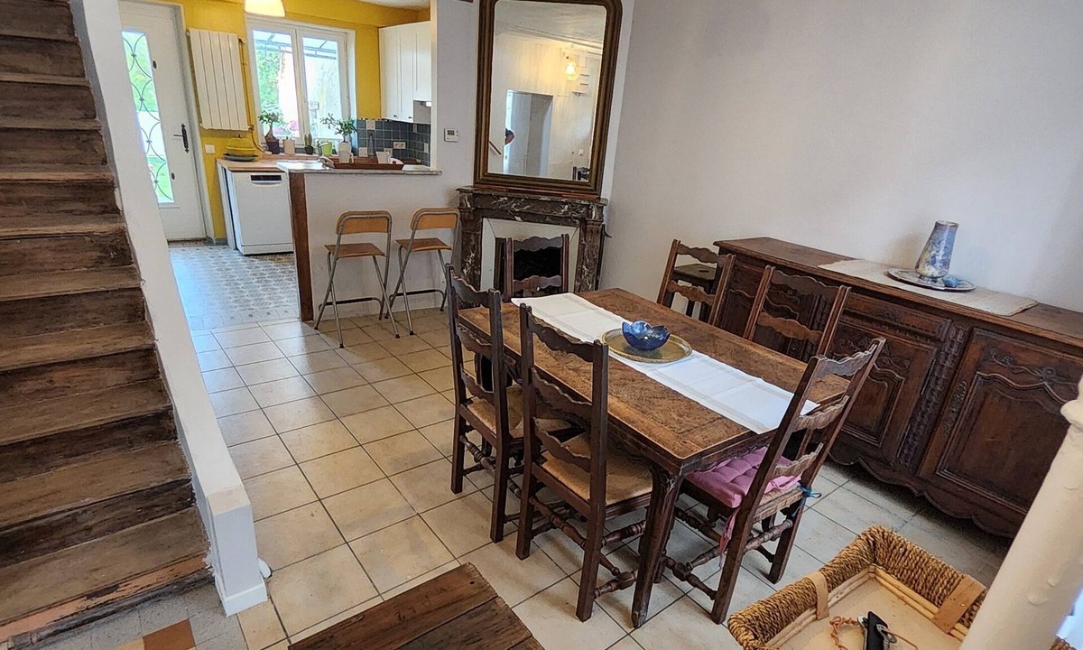 Villiers-sur-Morin House | Maison 10personnes+1banquette Pour 1 Enfant Jardin 300m2 et Barbecue Avec Bois