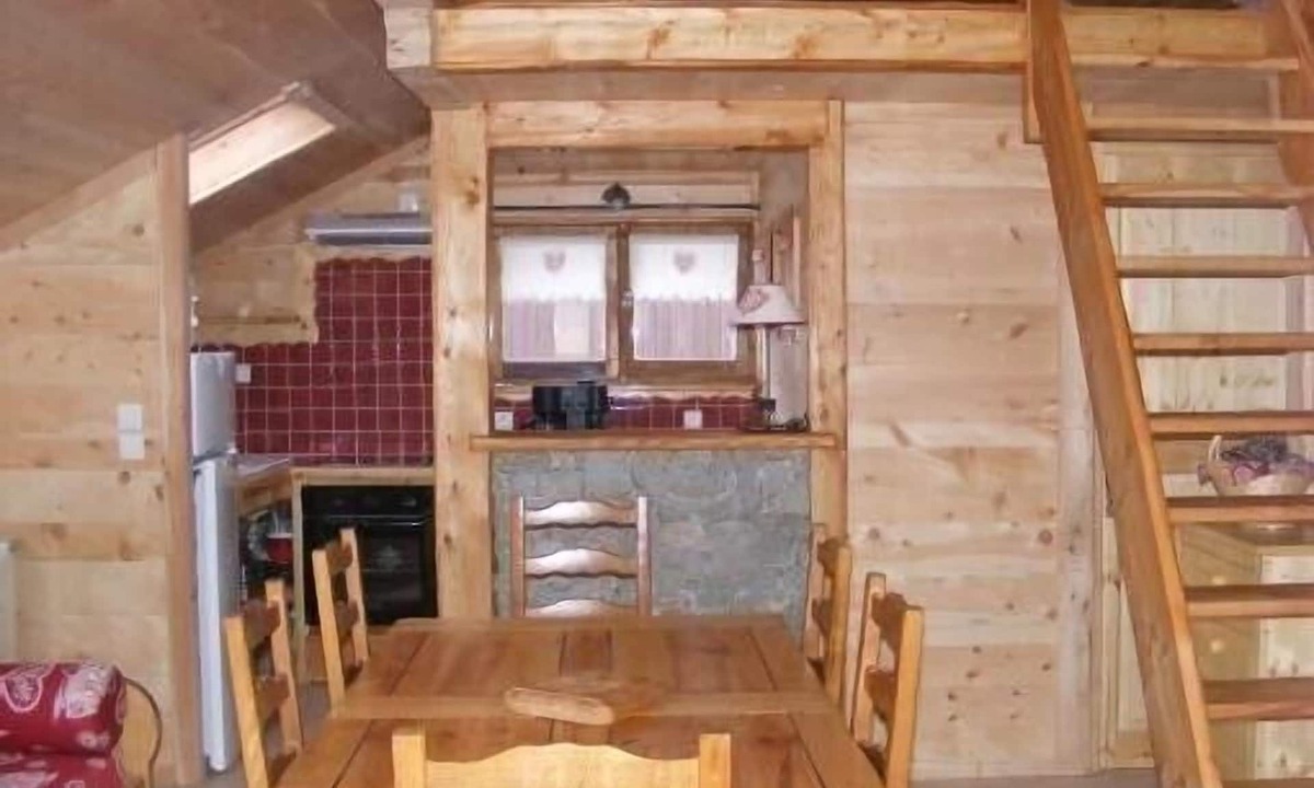 Vars Apartment | New apartment very good team warm mountain atmosphere Vars 05560