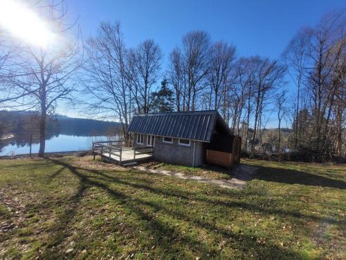 Neuvic Ski Chalet | Petite maison vue sur Lac de la Triouzoune Neuvic