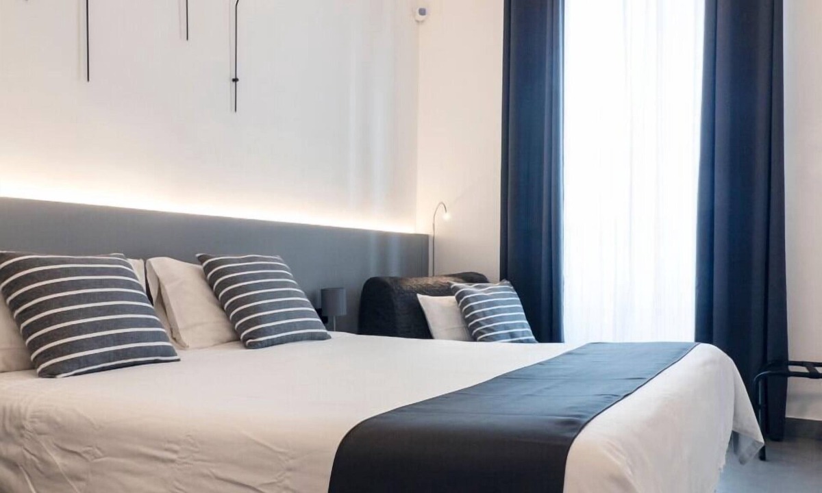 Vasto House | VESUCHARME Suite Luxury Room