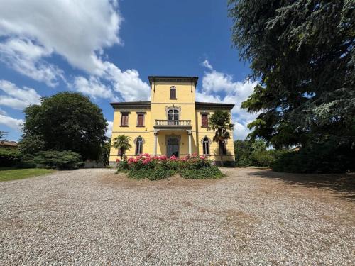Fiesco Villa | Villa Cervi