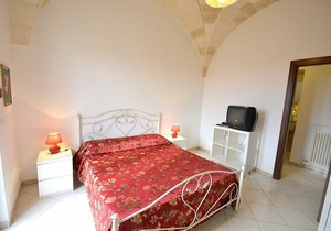 Borgo Salino B, fully refundable with voucher*: A characteristic and welcoming three-story apartment in the characteristic style of the Apulian countryside, with Free WI-FI.