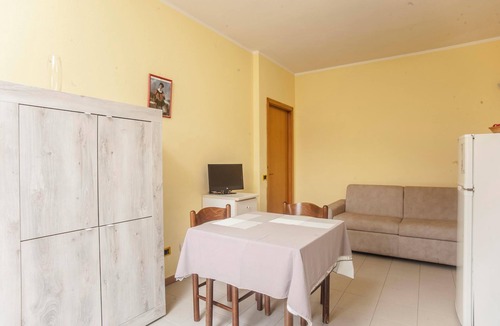 Villa San Pietro Apartment | Apartment "Alice" with Mountain View, Wi-Fi, A/C, Terrace & Garden