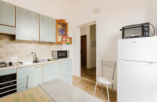 Solanas Apartment | Apartment 'Casa Rimedia' with Balcony, Wi-Fi and Air Conditioning