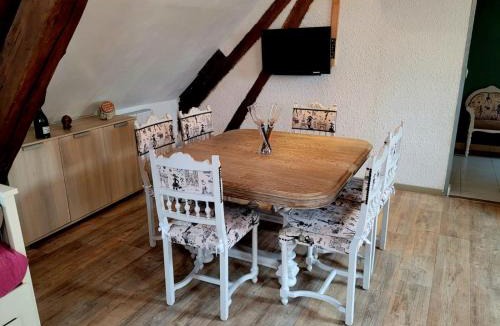 Avize Apartment | Au 1894 Loft