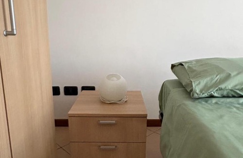 Grassobbio Apartment | Bed &. Fly
