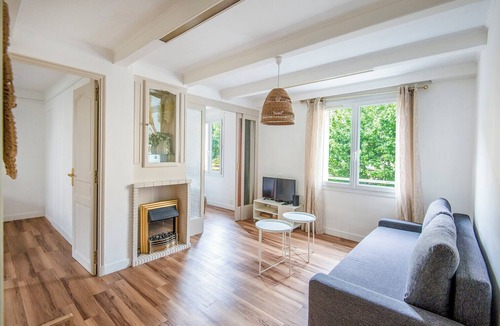 Le Rouet Apartment | Bright apartment in Marseille