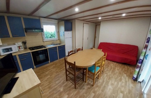 Saint-Christophe-du-Ligneron House | Camping 4 étoiles - Piscine - ccbg0ga