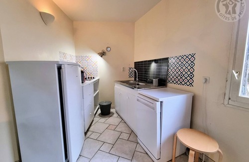 Mareil-Marly Apartment | Charming cottage with WIFI near Paris
