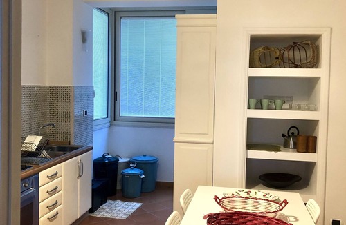 Formia Apartment | Comfortable apartment with terrace overlooking the sea, near the beach and the city center