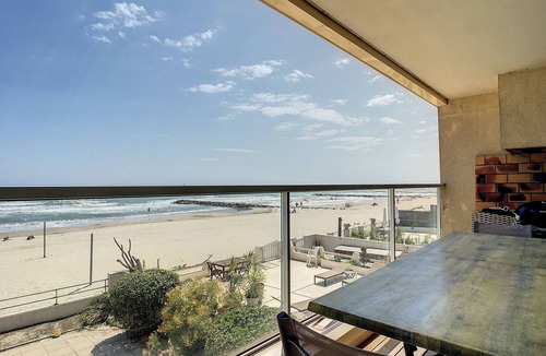 Carnon-Plage Apartment | Comfortable F5 on beach with parking