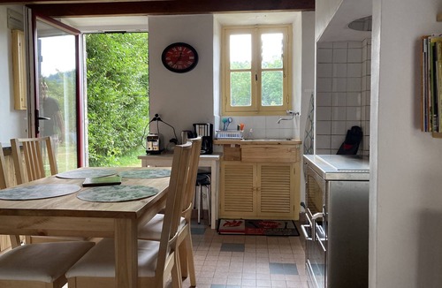 La Nouaille House | House between fields and forest with a large enclosed garden in a hamlet in the Creuse region