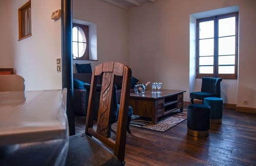 Oeuilly House | https:/my.virtualplanadvantage.com/tour/gite-du-rempartLe gîte du Rempart