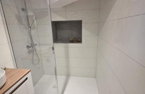 Ligsdorf Apartment | L'Orée , Studio romantique pour couples, Nature, Randonnée, Jura alsacien , Sundgau, Proche salles de Mariages, Route de la Carpe Frite, Route des Vins d'Alsace, Accès Facilité pour Chaises Roulantes, Parking gratuit, Borne de recharge véhicule électrique
