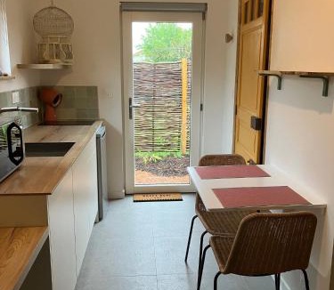 Saint-Sebastien-sur-Loire House | La Bonbonnière en bois, Maison passive, Draps inclus, Parking sur rue facile & gratuit