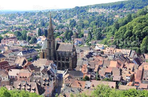 Thann House | Maison rénovée au cœur de Thann : 3 chambres, cuisine équipée, proche randonnées et villes alsaciennes - FR-1-744-11