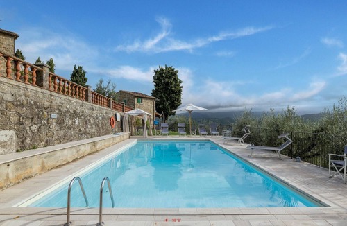 Caprese Michelangelo Other | Panoramic stone apartment with swimming pool