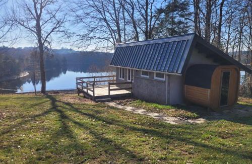 Neuvic Ski Chalet | Petite maison vue sur Lac de la Triouzoune Neuvic