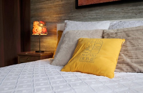 Geveze Bed & Breakfast | Quiet Room with Breakfast, Private Terrace, Garden & Wi-Fi in Gévezé