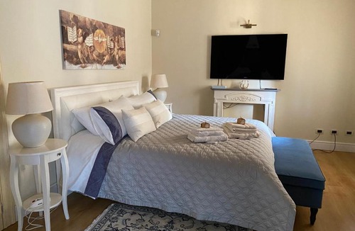 Murazzano Apartment | Stanze Degli Aceri