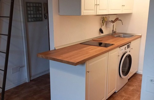 Roe Volciano Apartment | Studio apartment a few km from Salò near Lake Garda