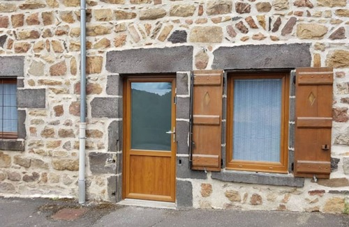 Saint-Genes-Champanelle Apartment | Studio Chaleureux, 5mn Chaine des Puys