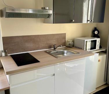 Saint-Vallier House | Studio cosy 71