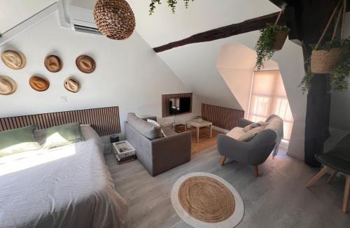 Nemours Apartment | Studio cosy - climatisation- Centre Nemours - Gare -