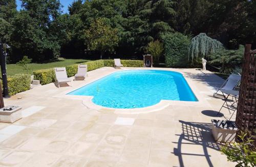 Bergerac House | Suite privée dans spacieuse maison du Périgord, avec piscine