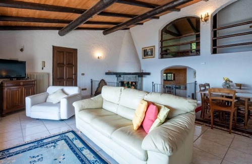 Trarego Viggiona House | Vacation home Villa delle Rose in Cannero Riviera - 10 persons, 5 bedrooms