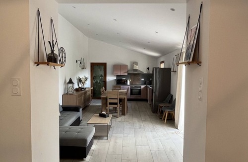 Esparron-de-Verdon House | Villa Soleil - House with a view of the castle