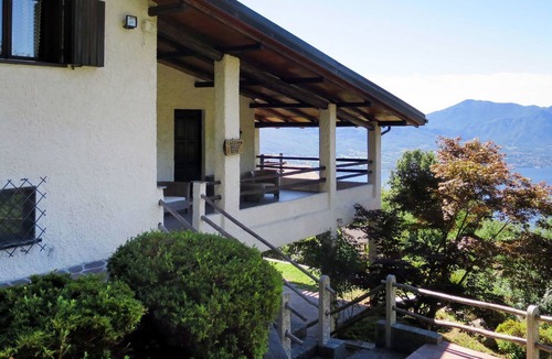 Trarego Viggiona House | Wonderful private villa for 10 guests with WIFI, TV, terrace and parking