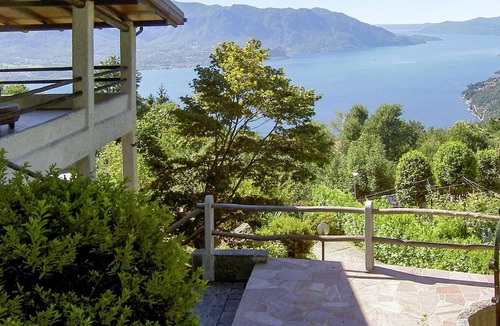 Trarego Viggiona House | Wonderful private villa for 10 guests with WIFI, TV, terrace and parking