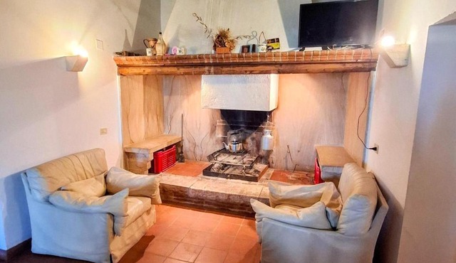 Authentic Tuscany Escape with Garden, Near Siena & Chianti