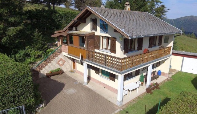 Between Alsace and Vosges, gite in a beautiful chalet.