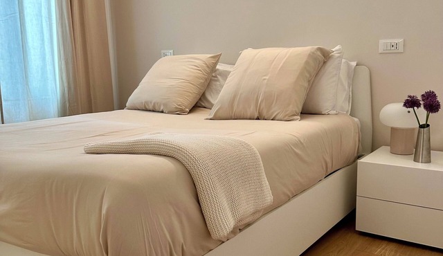 Boutique Apartment 60sqm between Sempione & CityLife with Studio Space