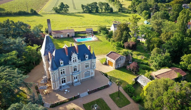 Château Beausoleil ~ 12 Pers. ~ 20' Nantes Centre