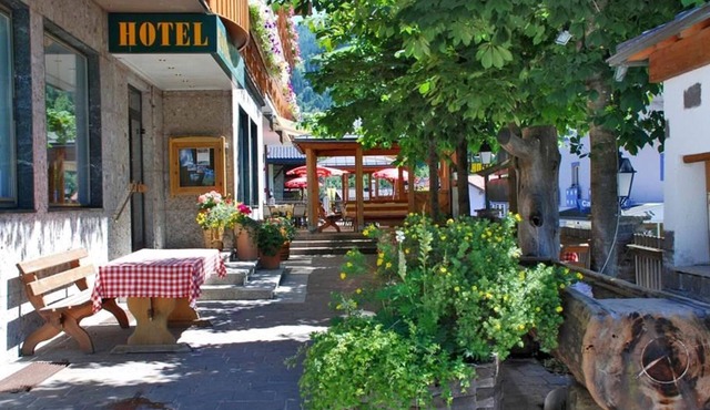 Double room "Alpenrose" 1 to 2 persons - Hotel Alpenrose