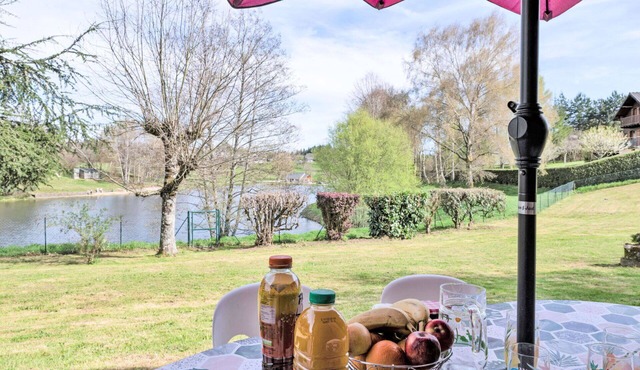 Stunning private villa for 5 people with TV, terrace and pets allowed