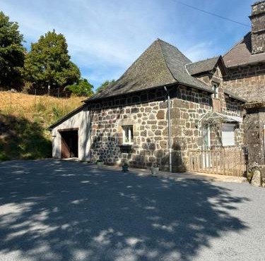 Gîte 4 personnes dans le Cantal Animaux bienvenus