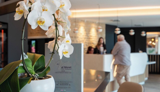 Hôtel Restaurant & Spa LE VAL MORET