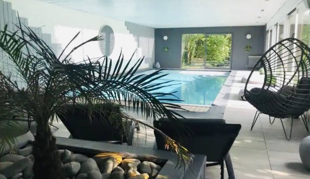 Magnificent residence with heated indoor pool