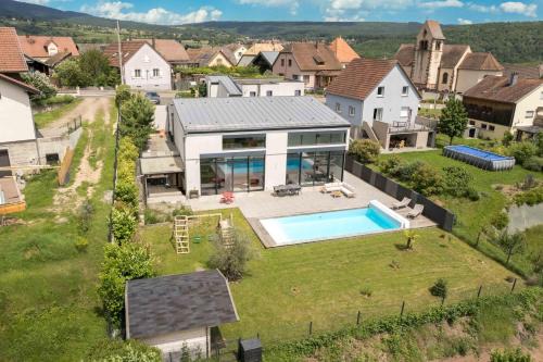 Modern and spacious villa