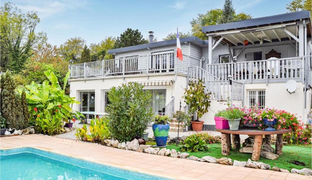 Nice Apartment In Chambornay-Lès-Pin