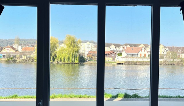 REFLETS DE L'YONNE, independent bed and breakfast on the banks of the Yonne in Sens