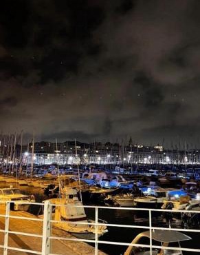 Sea View II - NETFLIX - Velodrome