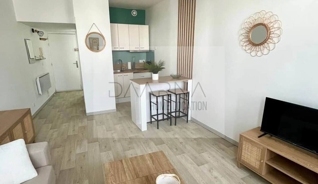 Studio Saint-Germain-en-Laye -RER A- Near Paris